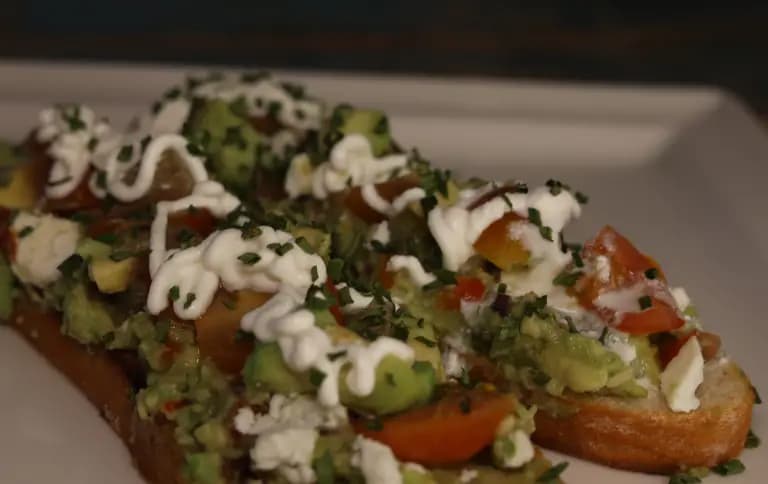 Hidden Giraffe café — Avocado 2