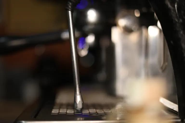 Hidden Giraffe café — Coffee 1