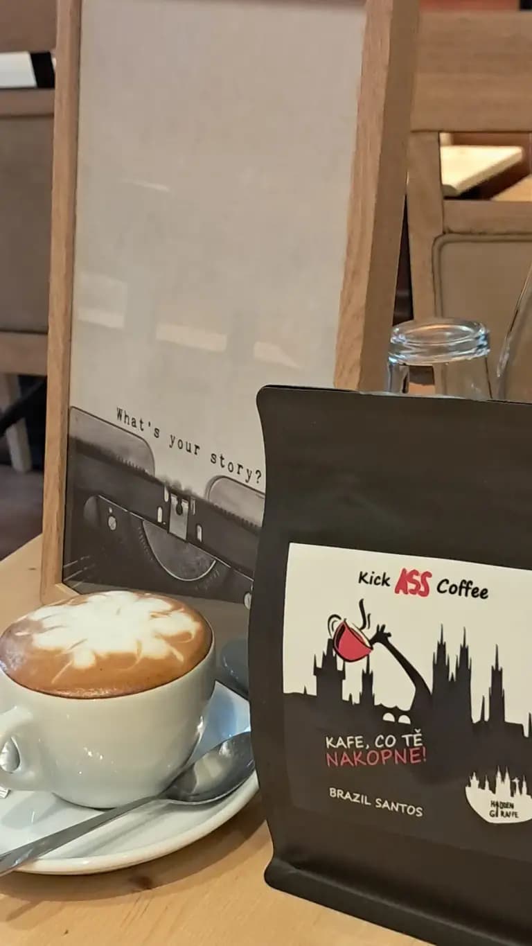 Hidden Giraffe café — Coffee1