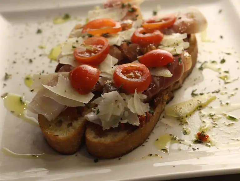 Hidden Giraffe café — Italian Toast 2